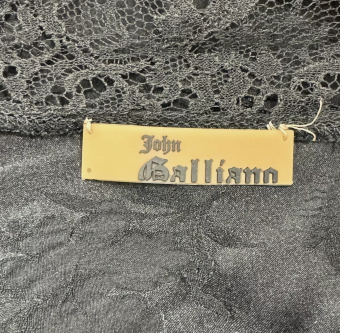 2002 JOHN GALLIANO LACE